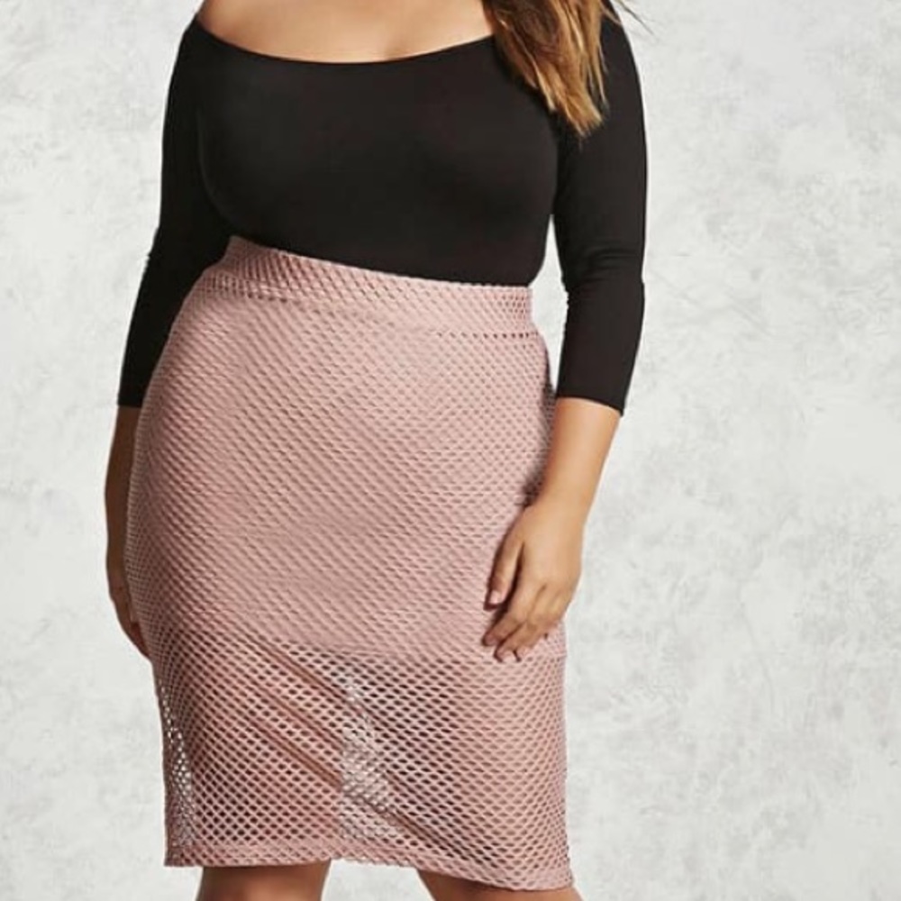 FishNet Overlay Midi Skirt
